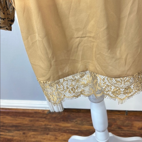 WHBM LS Soft Blouson Leopard Print Dress | Size 4 | NWT - Picture 5 of 8